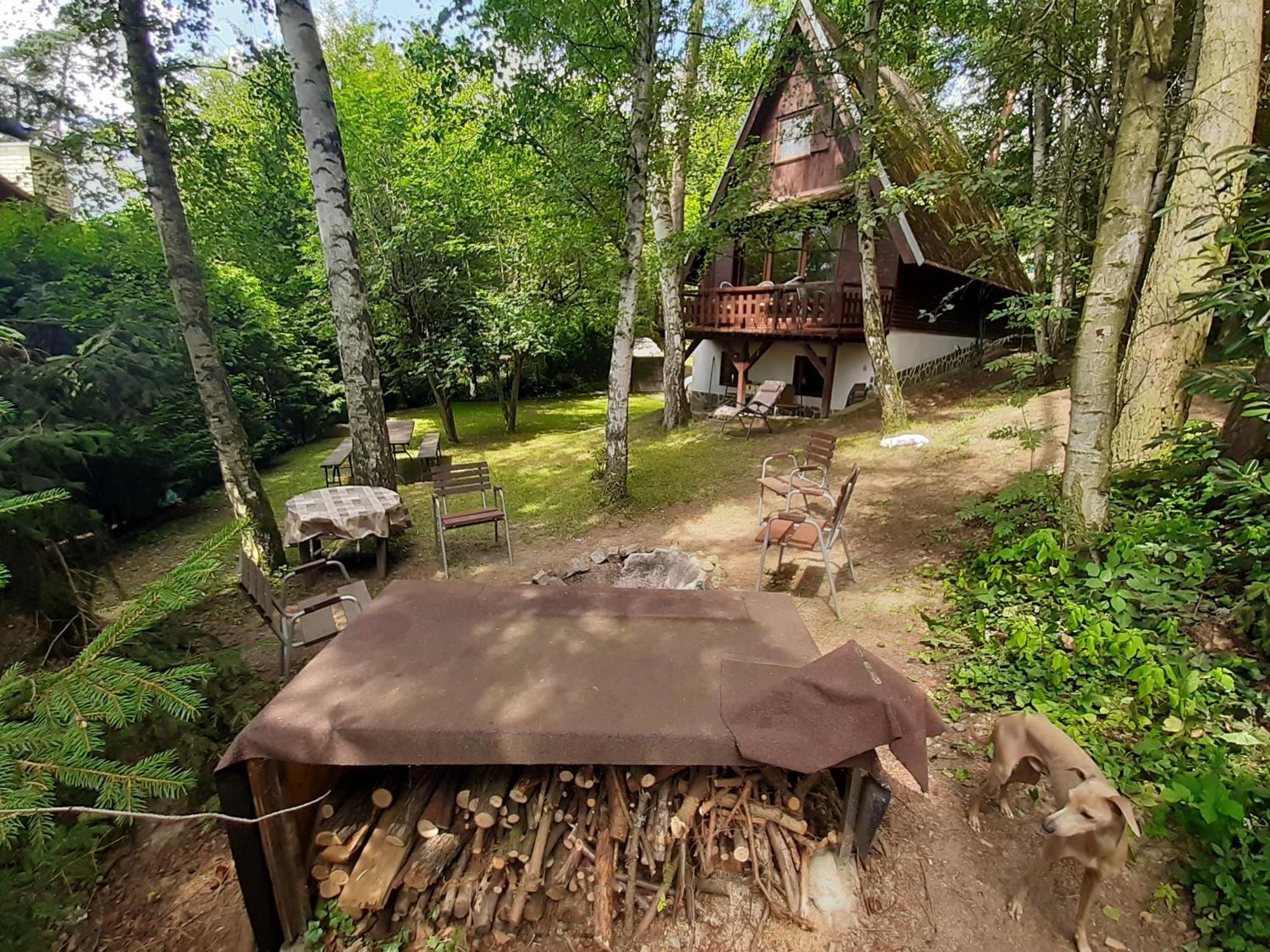 Holiday Home Zajicovi Rabyne Bagian luar foto