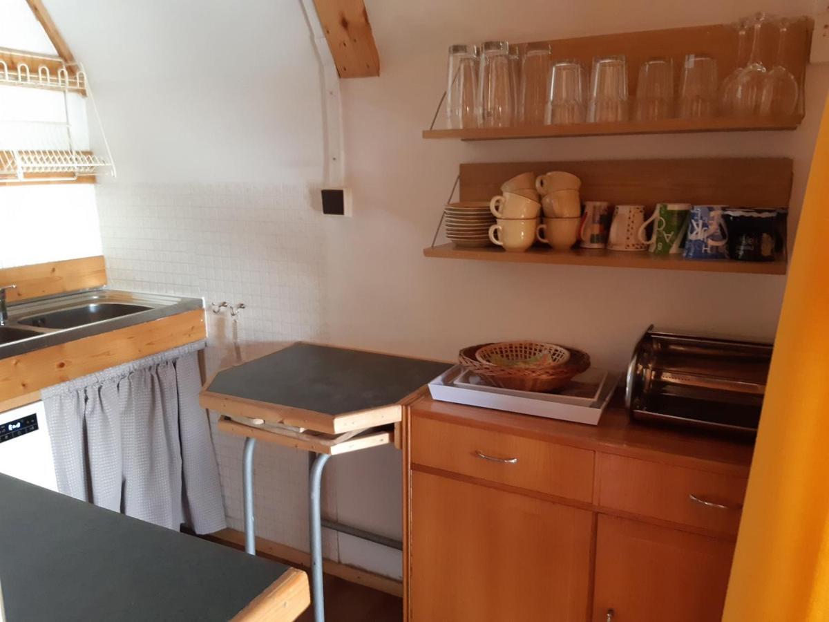Holiday Home Zajicovi Rabyne Bagian luar foto