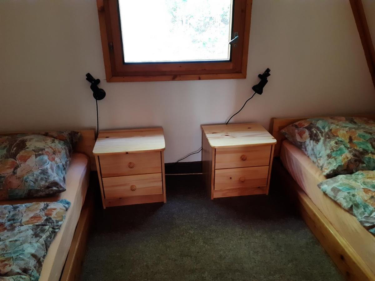 Holiday Home Zajicovi Rabyne Bagian luar foto