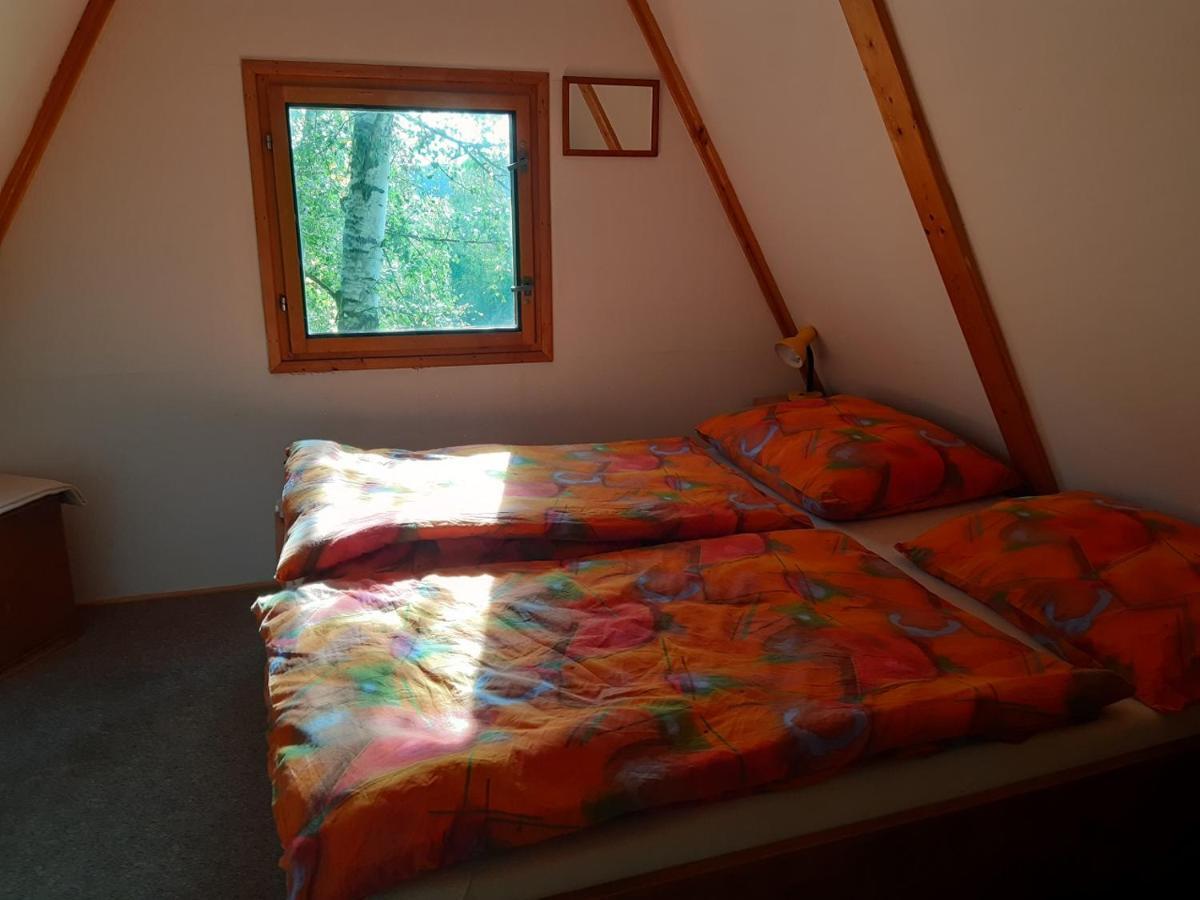 Holiday Home Zajicovi Rabyne Bagian luar foto